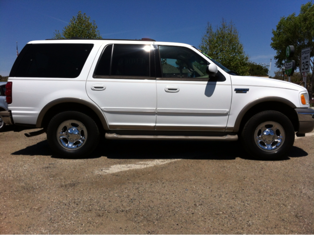 2001 Ford Expedition E320 - Extra Sharp