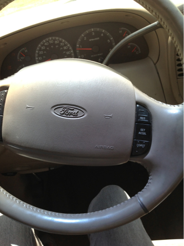 2001 Ford Expedition SL 4x4 Regular Cab