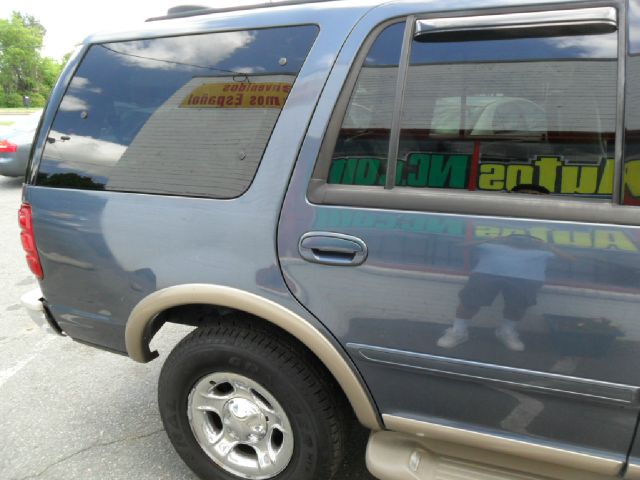 2002 Ford Expedition E320 - Extra Sharp