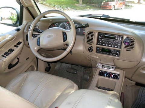 2002 Ford Expedition E320 - Extra Sharp