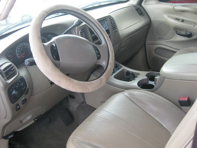 2002 Ford Expedition E320 - Extra Sharp