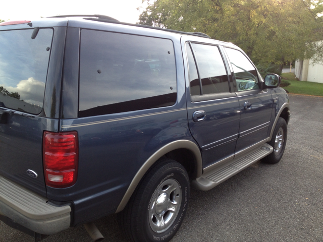 2002 Ford Expedition E320 - Extra Sharp