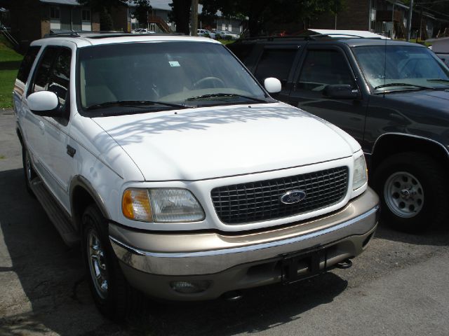 2002 Ford Expedition E320 - Extra Sharp
