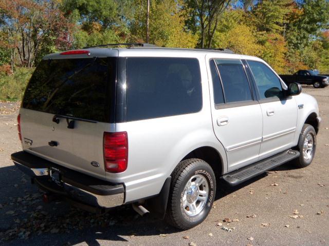 2002 Ford Expedition ESi