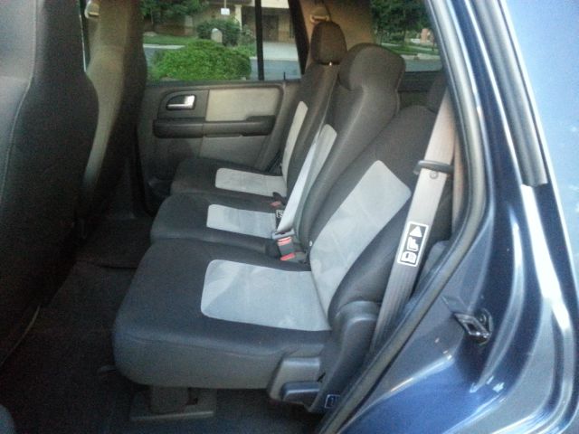 2003 Ford Expedition 2dr HB Man Spec
