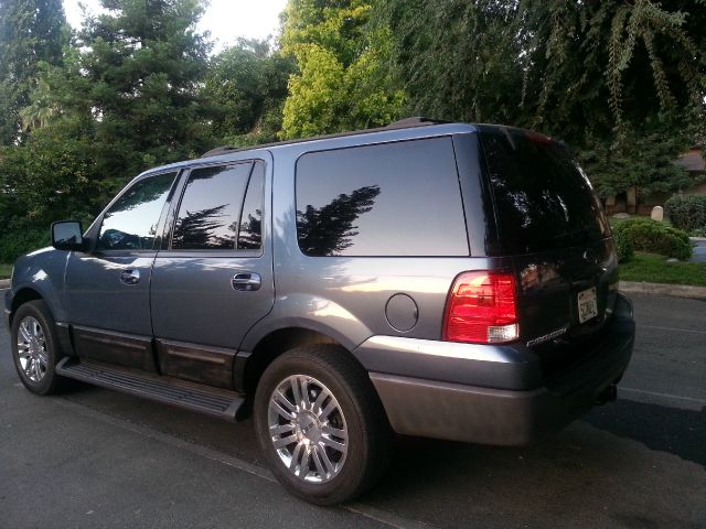 2003 Ford Expedition 2dr HB Man Spec