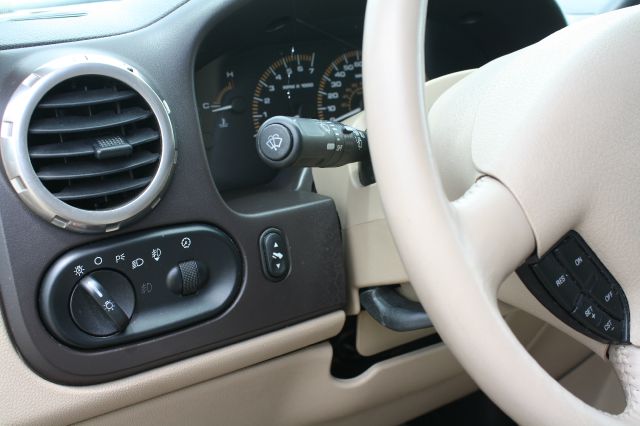 2003 Ford Expedition 2dr HB Man Spec