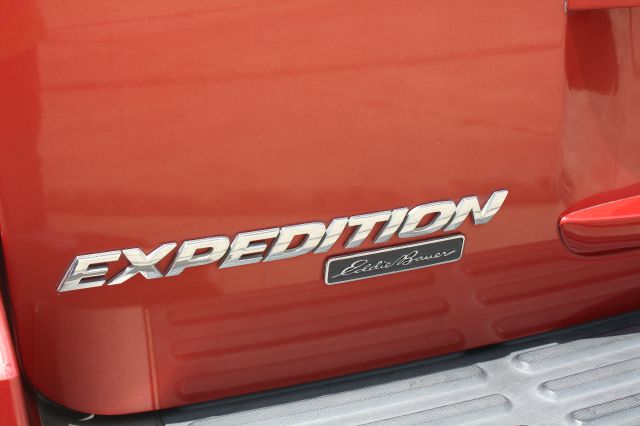 2003 Ford Expedition 2dr HB Man Spec