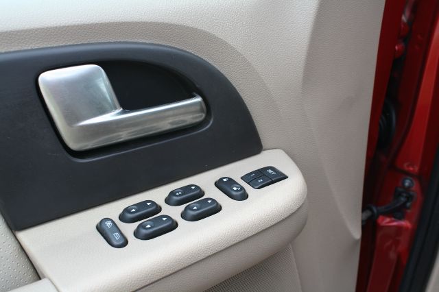 2003 Ford Expedition 2dr HB Man Spec