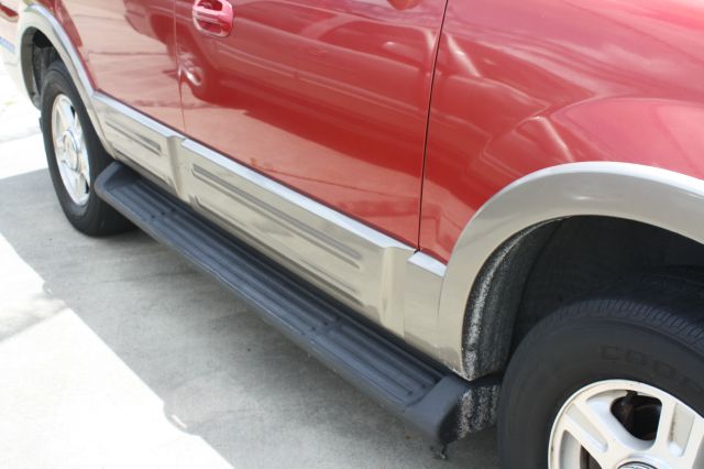 2003 Ford Expedition 2dr HB Man Spec