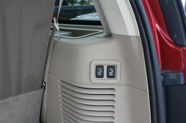 2003 Ford Expedition 2dr HB Man Spec