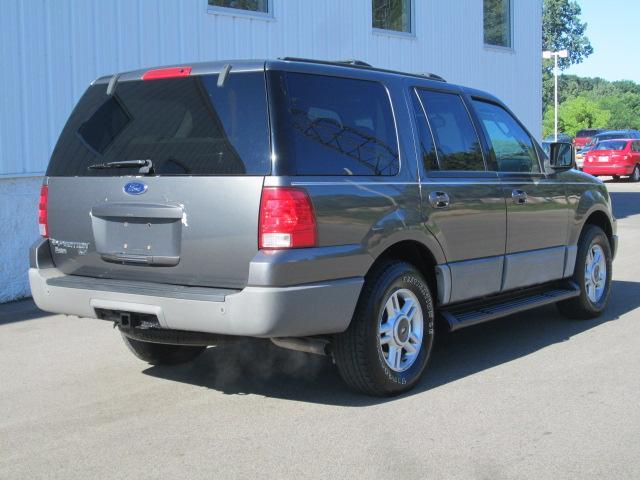 2003 Ford Expedition ESi