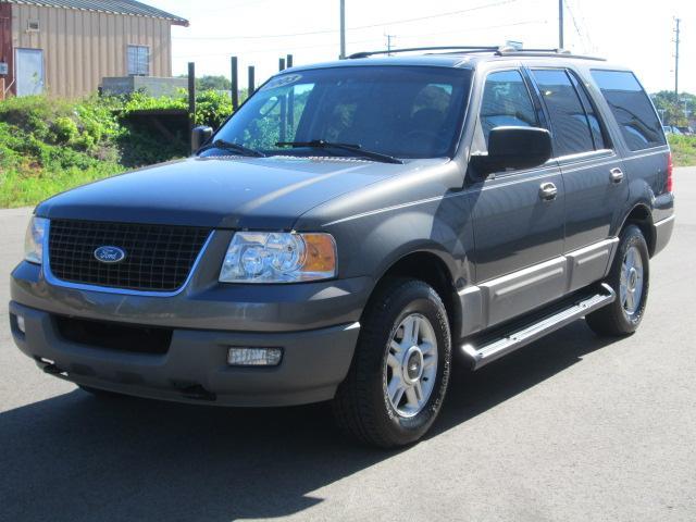 2003 Ford Expedition ESi
