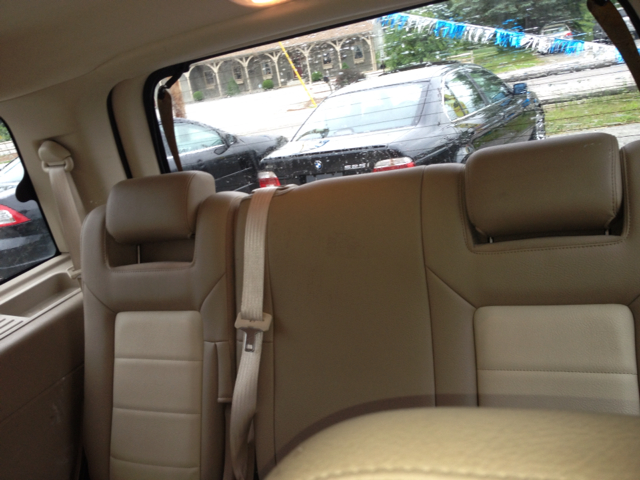 2003 Ford Expedition E320 - Extra Sharp