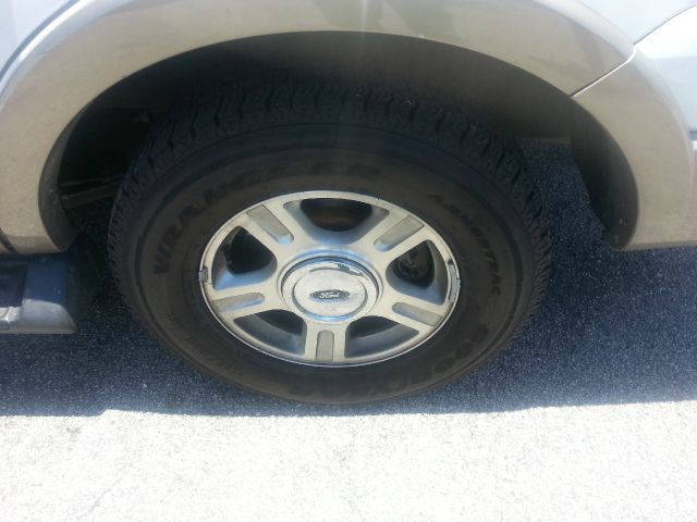 2003 Ford Expedition MOON BOSE Quads