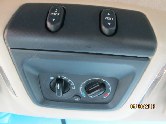 2003 Ford Expedition E320 - Extra Sharp