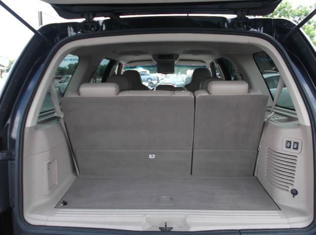 2003 Ford Expedition 2dr HB Man Spec