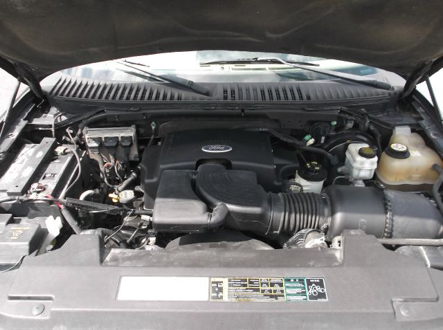 2003 Ford Expedition 2dr HB Man Spec