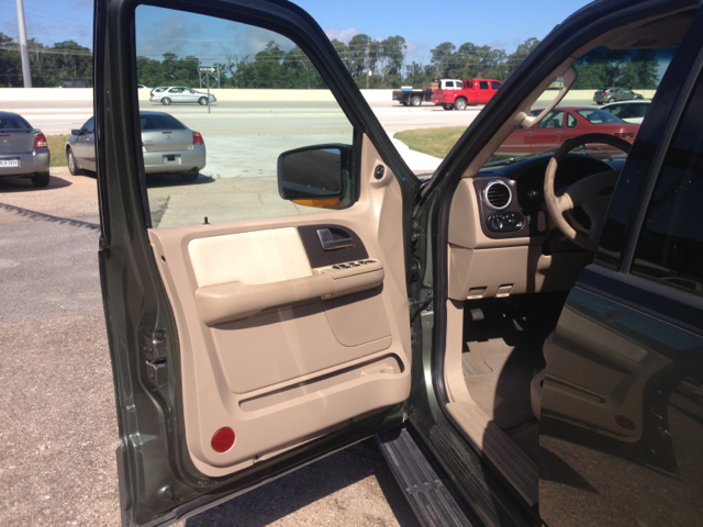 2003 Ford Expedition 2dr HB Man Spec