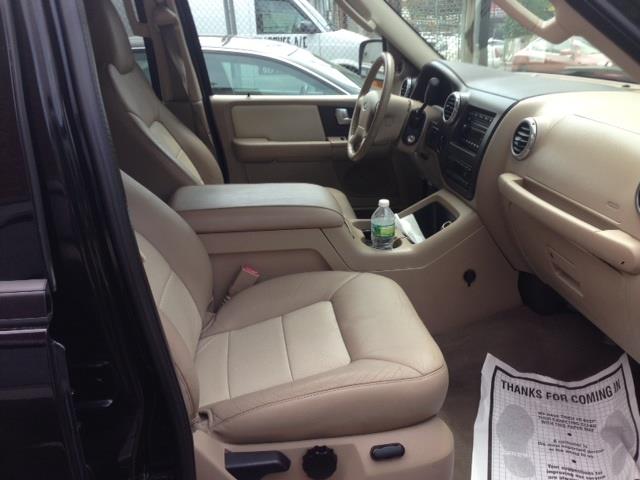 2003 Ford Expedition E320 - Extra Sharp
