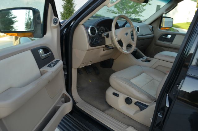 2003 Ford Expedition E320 - Extra Sharp