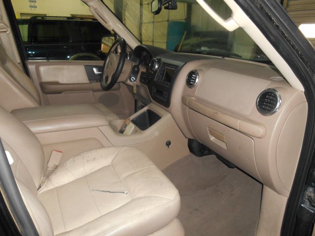 2003 Ford Expedition E320 - Extra Sharp