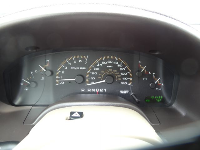 2003 Ford Expedition MOON BOSE Quads