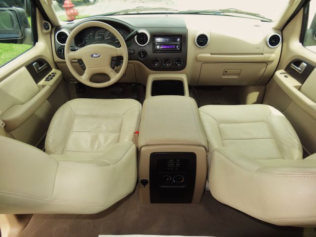 2003 Ford Expedition MOON BOSE Quads