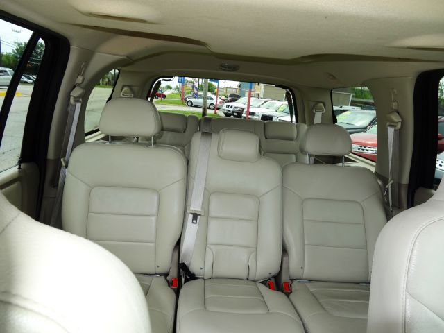 2003 Ford Expedition MOON BOSE Quads