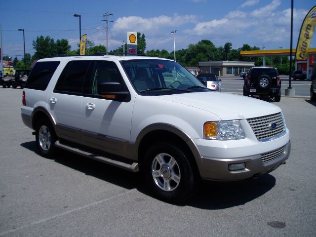 2003 Ford Expedition E320 - Extra Sharp