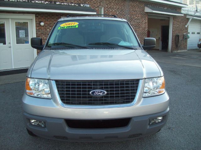 2003 Ford Expedition ESi
