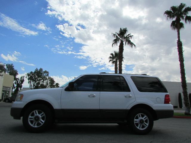 2003 Ford Expedition 2dr HB Auto (GS)
