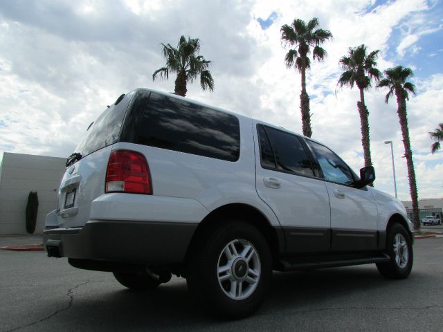 2003 Ford Expedition 2dr HB Auto (GS)