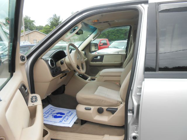 2003 Ford Expedition MOON BOSE Quads