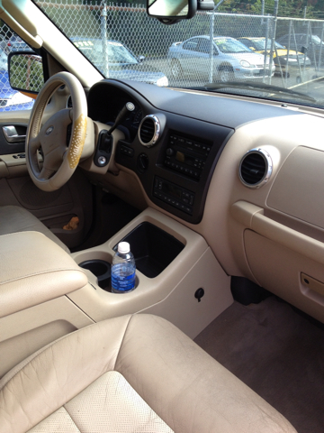 2003 Ford Expedition E320 - Extra Sharp