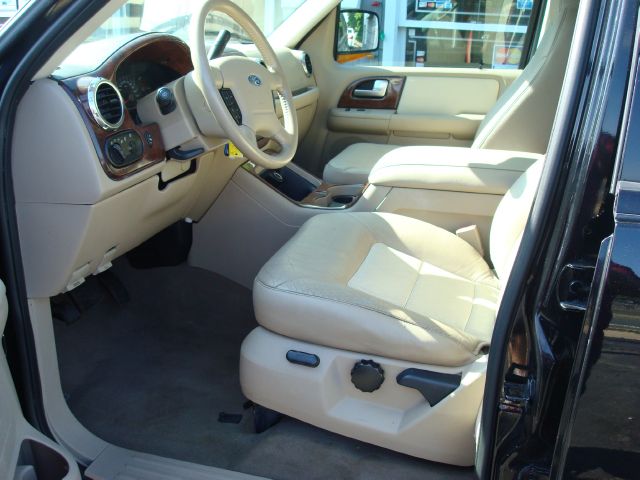 2003 Ford Expedition E320 - Extra Sharp