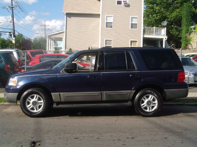 2003 Ford Expedition 4D SV AWD