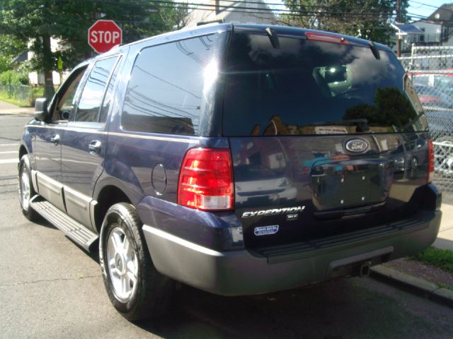 2003 Ford Expedition 4D SV AWD
