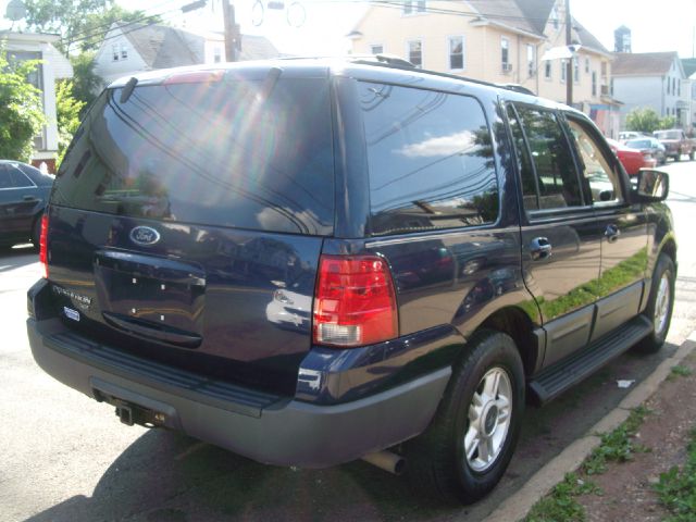 2003 Ford Expedition 4D SV AWD