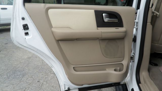 2003 Ford Expedition 2dr HB Man Spec