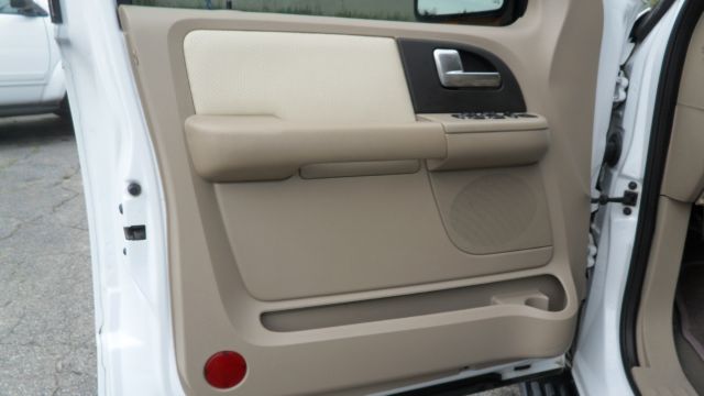 2003 Ford Expedition 2dr HB Man Spec