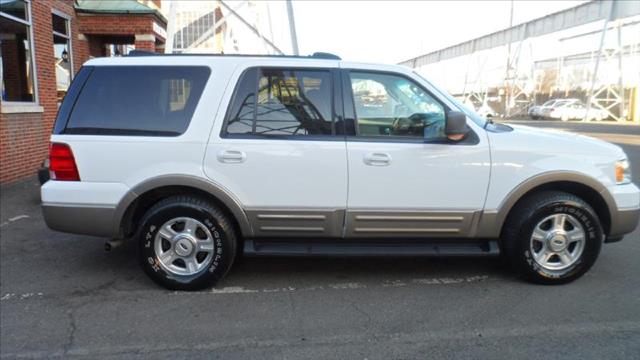 2003 Ford Expedition Touring Sedan