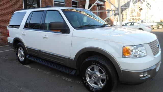 2003 Ford Expedition Touring Sedan