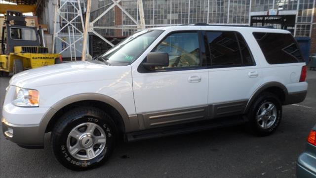 2003 Ford Expedition Touring Sedan