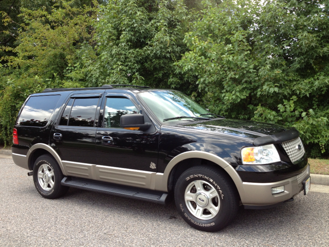 2003 Ford Expedition E320 - Extra Sharp