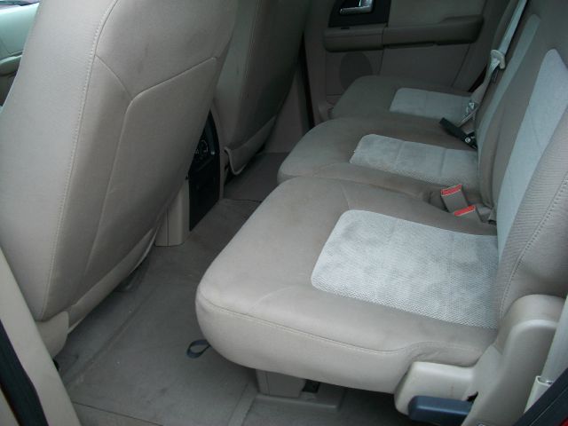 2003 Ford Expedition MOON BOSE Quads