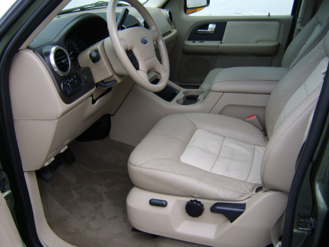 2003 Ford Expedition E320 - Extra Sharp