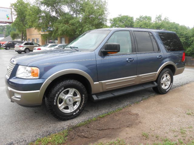 2003 Ford Expedition E320 - Extra Sharp