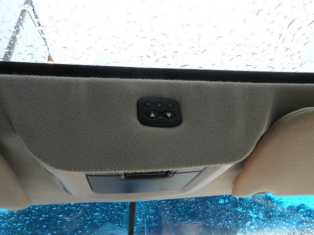 2003 Ford Expedition E320 - Extra Sharp