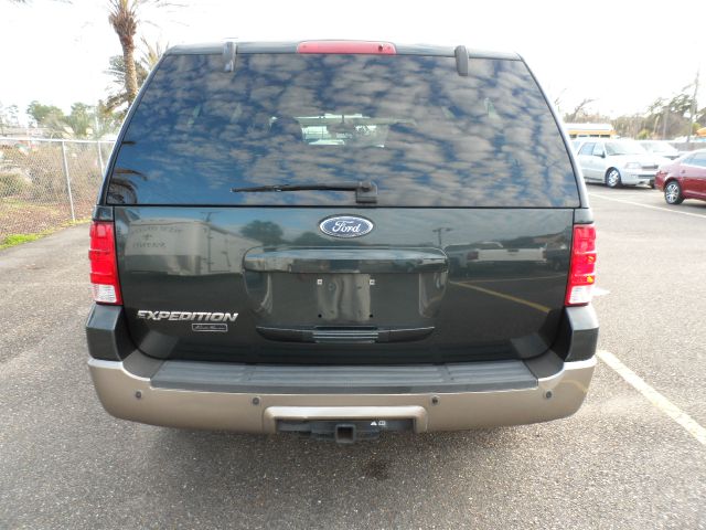 2003 Ford Expedition 2dr HB Man Spec